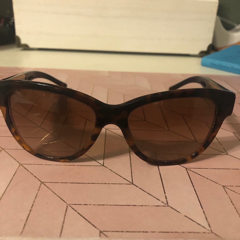 Burberry Sunglasss